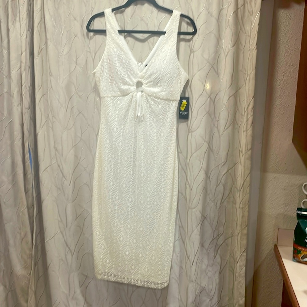 Guess dress with zipper closure